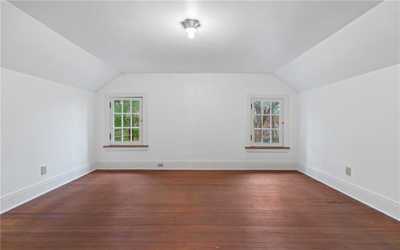 126 Oakford Park Rd, Jeannette, 15644, 6 Bedrooms Bedrooms, ,4.1 BathroomsBathrooms,Residential,For Sale,Oakford Park Rd,1700650