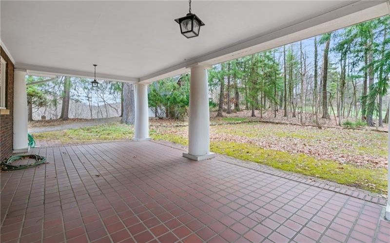 126 Oakford Park Rd, Jeannette, 15644, 6 Bedrooms Bedrooms, ,4.1 BathroomsBathrooms,Residential,For Sale,Oakford Park Rd,1700650