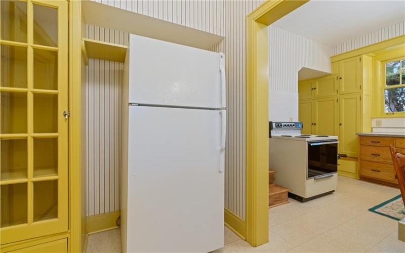 126 Oakford Park Rd, Jeannette, 15644, 6 Bedrooms Bedrooms, ,4.1 BathroomsBathrooms,Residential,For Sale,Oakford Park Rd,1700650