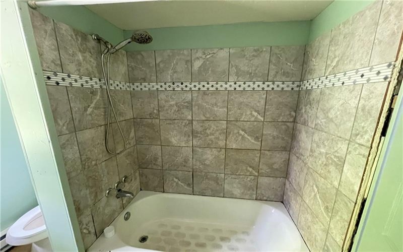 827 Lincoln, Charleroi, 15022, 4 Bedrooms Bedrooms, 9 Rooms Rooms,1 BathroomBathrooms,Residential,For Sale,Lincoln,1700704