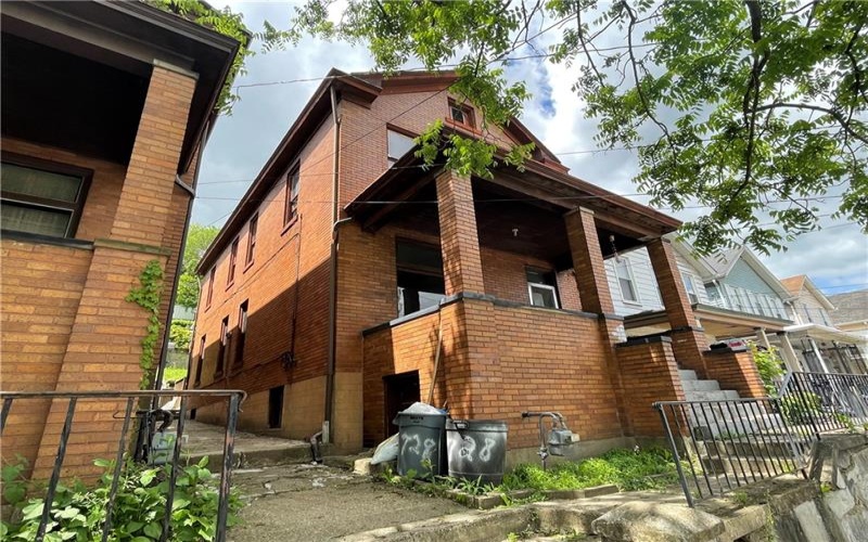 827 Lincoln, Charleroi, 15022, 4 Bedrooms Bedrooms, 9 Rooms Rooms,1 BathroomBathrooms,Residential,For Sale,Lincoln,1700704