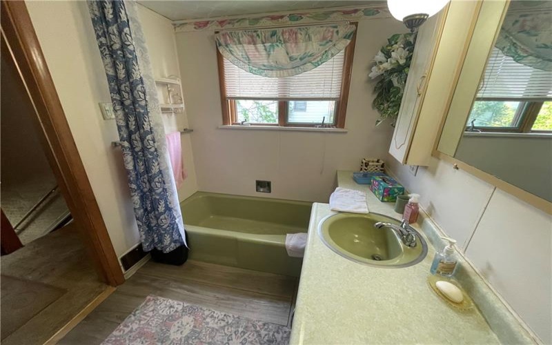 1000 Rostraver, Monessen, 15062, 3 Bedrooms Bedrooms, 8 Rooms Rooms,1.1 BathroomsBathrooms,Residential,For Sale,Rostraver,1700717