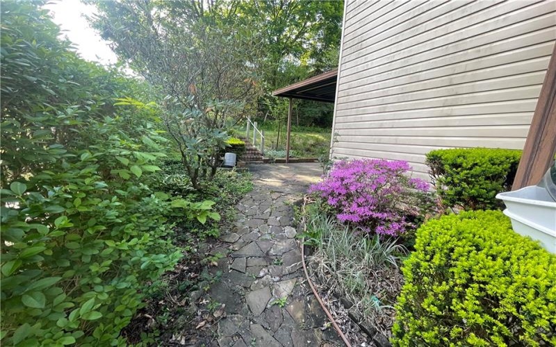 1000 Rostraver, Monessen, 15062, 3 Bedrooms Bedrooms, 8 Rooms Rooms,1.1 BathroomsBathrooms,Residential,For Sale,Rostraver,1700717