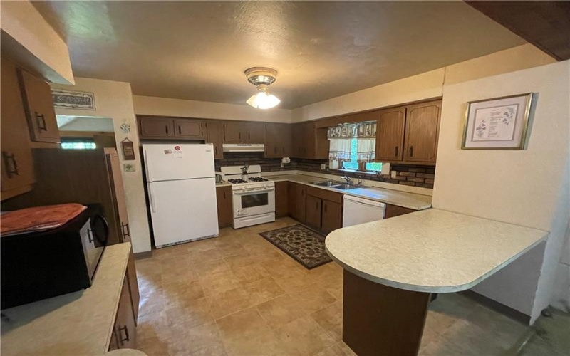 1000 Rostraver, Monessen, 15062, 3 Bedrooms Bedrooms, 8 Rooms Rooms,1.1 BathroomsBathrooms,Residential,For Sale,Rostraver,1700717