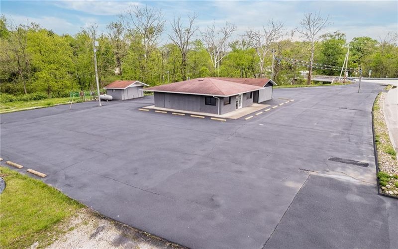 1310 Pittsburgh Rd, Uniontown, 15401, ,Commercial-industrial-business,For Sale,Pittsburgh Rd,1700739