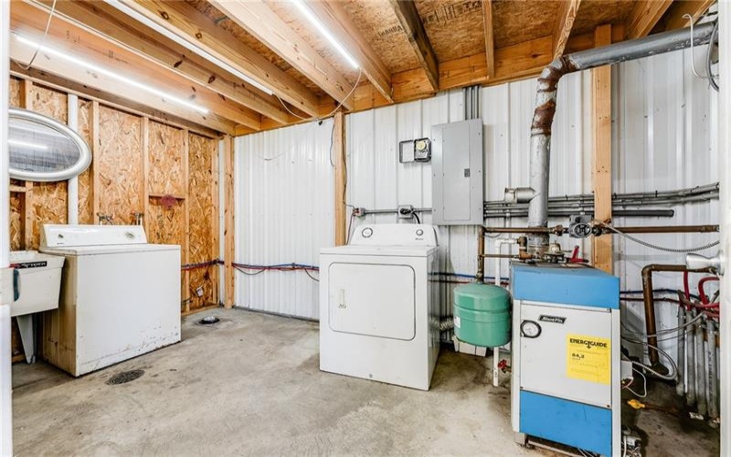 1310 Pittsburgh Rd, Uniontown, 15401, ,Commercial-industrial-business,For Sale,Pittsburgh Rd,1700739