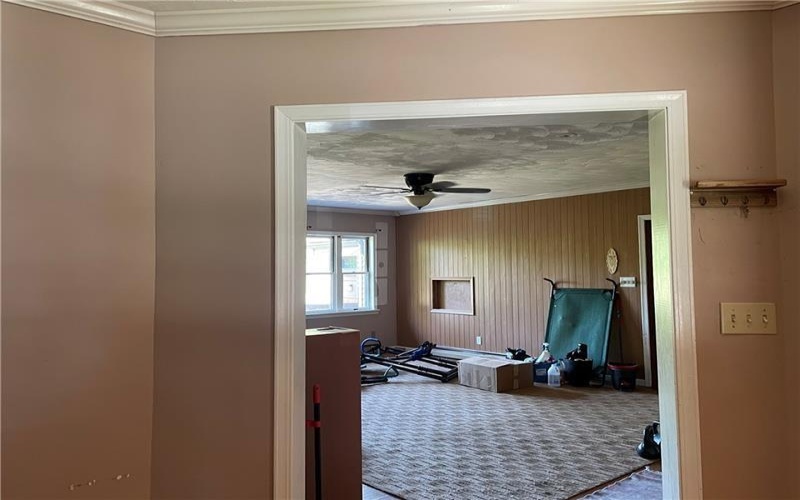 9 Gratz St, Penn, 15675, 4 Bedrooms Bedrooms, 11 Rooms Rooms,2.2 BathroomsBathrooms,Residential,For Sale,Gratz St,1689303