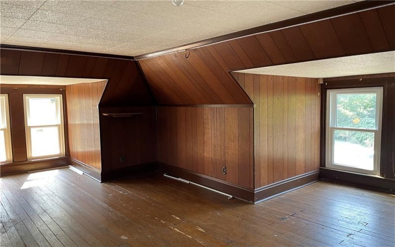 9 Gratz St, Penn, 15675, 4 Bedrooms Bedrooms, 11 Rooms Rooms,2.2 BathroomsBathrooms,Residential,For Sale,Gratz St,1689303