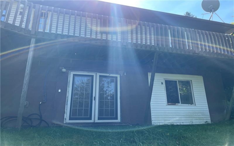 9 Gratz St, Penn, 15675, 4 Bedrooms Bedrooms, 11 Rooms Rooms,2.2 BathroomsBathrooms,Residential,For Sale,Gratz St,1689303