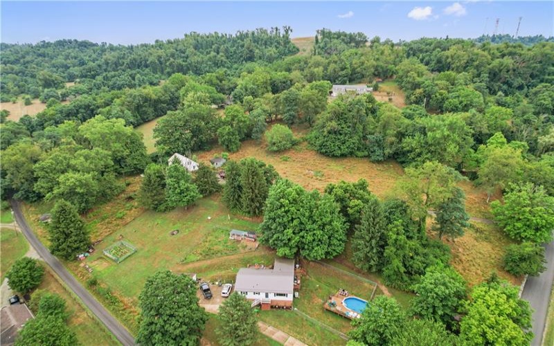 810 McElree Rd, Washington, 15301, 3 Bedrooms Bedrooms, ,1 BathroomBathrooms,Residential,For Sale,McElree Rd,1690693
