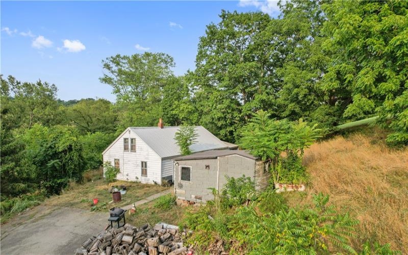 810 McElree Rd, Washington, 15301, 3 Bedrooms Bedrooms, ,1 BathroomBathrooms,Residential,For Sale,McElree Rd,1690693
