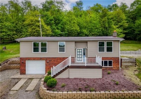 25 Half Moon Rd, Scenery Hill, 15360, 3 Bedrooms Bedrooms, ,2 BathroomsBathrooms,Residential,For Sale,Half Moon Rd,1700547