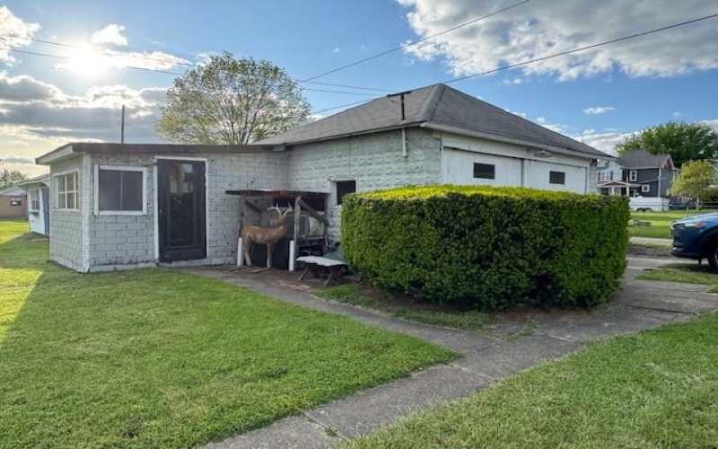 513 Mt. Pleasant Road, Scottdale, 15683, 2 Bedrooms Bedrooms, 5 Rooms Rooms,1 BathroomBathrooms,Residential,For Sale,Mt. Pleasant Road,1700626