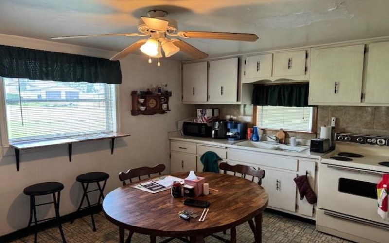 513 Mt. Pleasant Road, Scottdale, 15683, 2 Bedrooms Bedrooms, 5 Rooms Rooms,1 BathroomBathrooms,Residential,For Sale,Mt. Pleasant Road,1700626