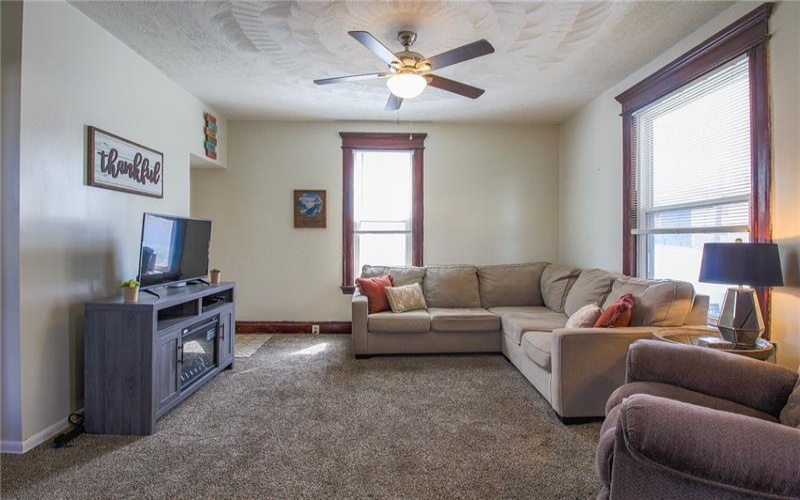 235 Hallam Ave, Washington, 15301, 3 Bedrooms Bedrooms, ,2 BathroomsBathrooms,Residential,For Sale,Hallam Ave,1700645