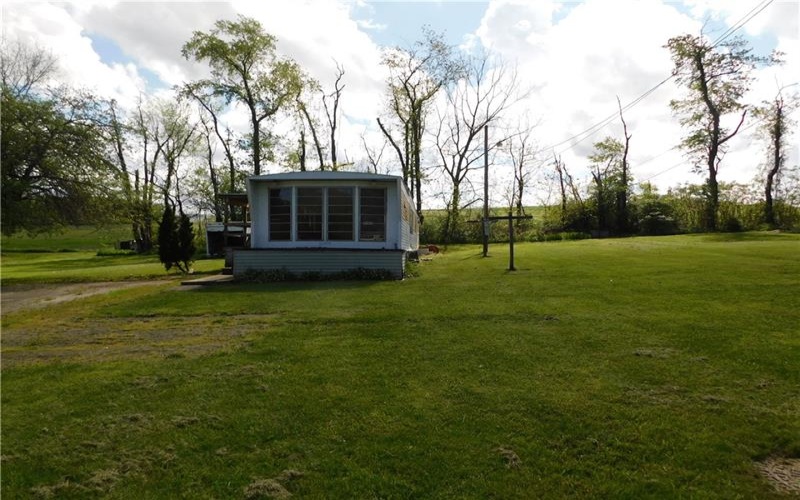 323-325 Georges Fairchance Road, Uniontown, 15401, 2 Bedrooms Bedrooms, ,1 BathroomBathrooms,Residential,For Sale,Georges Fairchance Road,1700651