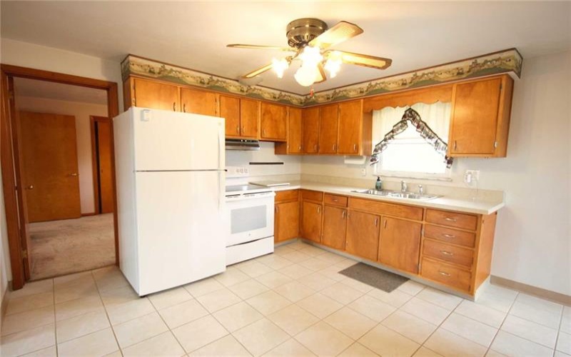 24 Magee Drive, Jeannette, 15644, 3 Bedrooms Bedrooms, 7 Rooms Rooms,1 BathroomBathrooms,Residential,For Sale,Magee Drive,1700674