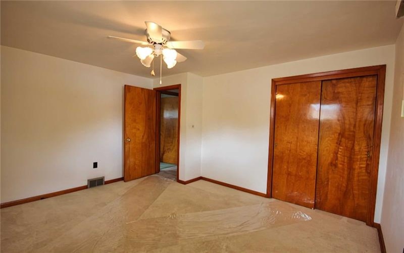 24 Magee Drive, Jeannette, 15644, 3 Bedrooms Bedrooms, 7 Rooms Rooms,1 BathroomBathrooms,Residential,For Sale,Magee Drive,1700674