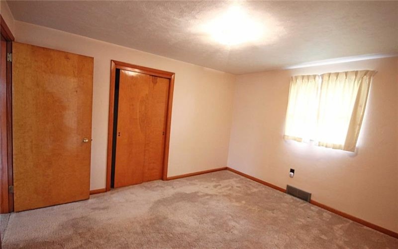 24 Magee Drive, Jeannette, 15644, 3 Bedrooms Bedrooms, 7 Rooms Rooms,1 BathroomBathrooms,Residential,For Sale,Magee Drive,1700674