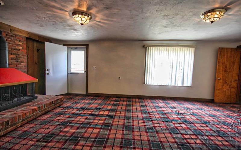 24 Magee Drive, Jeannette, 15644, 3 Bedrooms Bedrooms, 7 Rooms Rooms,1 BathroomBathrooms,Residential,For Sale,Magee Drive,1700674