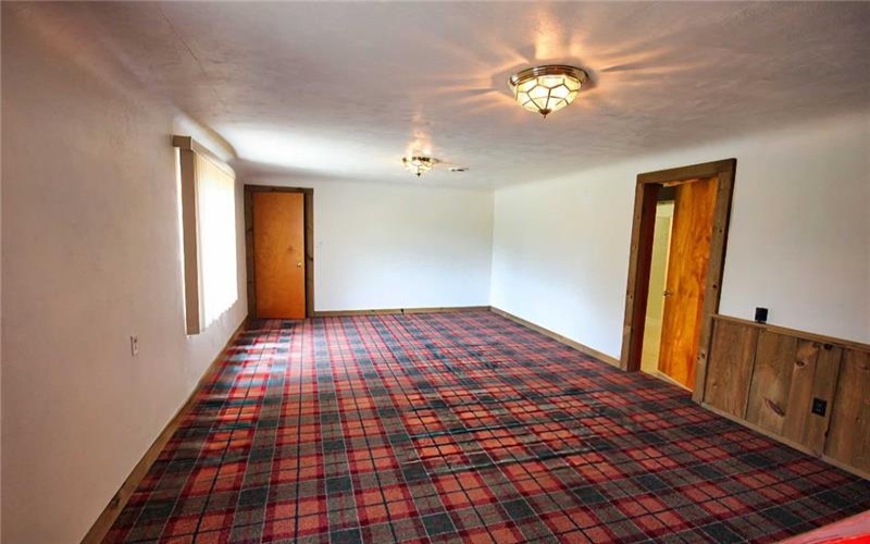 24 Magee Drive, Jeannette, 15644, 3 Bedrooms Bedrooms, 7 Rooms Rooms,1 BathroomBathrooms,Residential,For Sale,Magee Drive,1700674