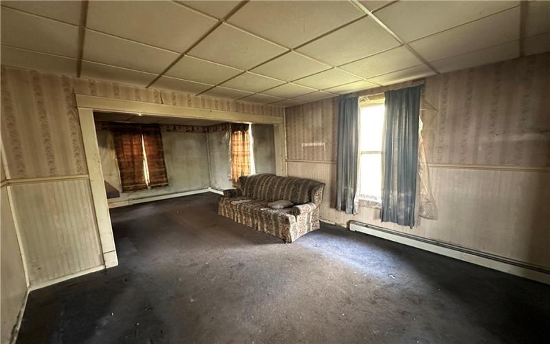 814 Walker Street, Garrett, 15542, 3 Bedrooms Bedrooms, ,1 BathroomBathrooms,Residential,For Sale,Walker Street,1700794