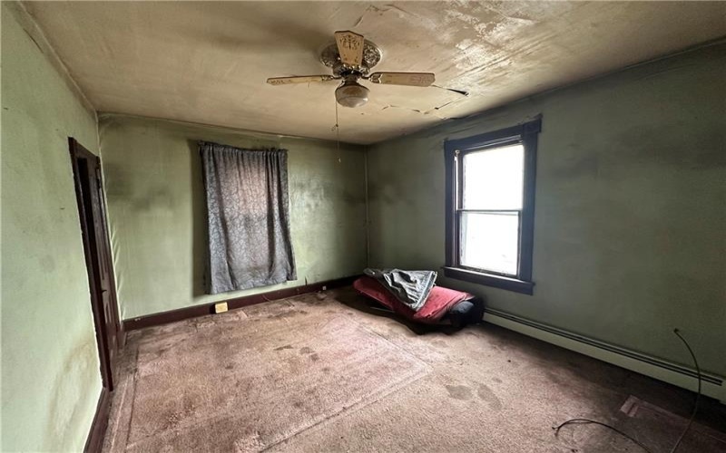 814 Walker Street, Garrett, 15542, 3 Bedrooms Bedrooms, ,1 BathroomBathrooms,Residential,For Sale,Walker Street,1700794