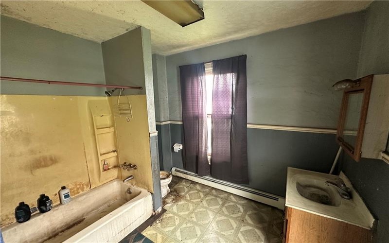 814 Walker Street, Garrett, 15542, 3 Bedrooms Bedrooms, ,1 BathroomBathrooms,Residential,For Sale,Walker Street,1700794