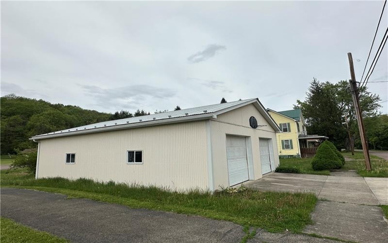 814 Walker Street, Garrett, 15542, 3 Bedrooms Bedrooms, ,1 BathroomBathrooms,Residential,For Sale,Walker Street,1700794