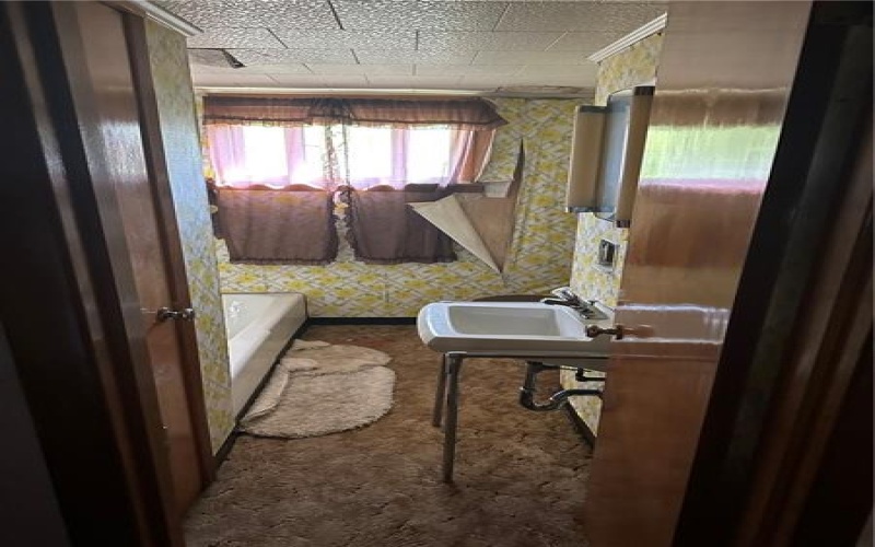 2084 2nd St, Denbo, 15429, 2 Bedrooms Bedrooms, ,1 BathroomBathrooms,Residential,For Sale,2nd St,1700815