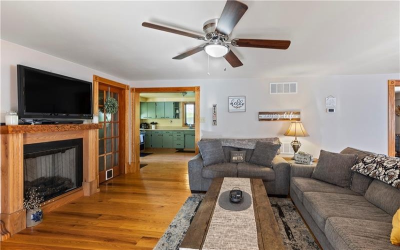 2681 Roy Furman Hwy, Waynesburg, 15370, 3 Bedrooms Bedrooms, ,2 BathroomsBathrooms,Residential,For Sale,Roy Furman Hwy,1700816