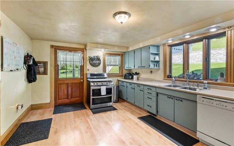 2681 Roy Furman Hwy, Waynesburg, 15370, 3 Bedrooms Bedrooms, ,2 BathroomsBathrooms,Residential,For Sale,Roy Furman Hwy,1700816