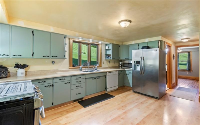 2681 Roy Furman Hwy, Waynesburg, 15370, 3 Bedrooms Bedrooms, ,2 BathroomsBathrooms,Residential,For Sale,Roy Furman Hwy,1700816