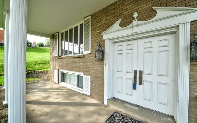 130 Fairfield Dr, Monessen, 15062, 3 Bedrooms Bedrooms, 9 Rooms Rooms,2.1 BathroomsBathrooms,Residential,For Sale,Fairfield Dr,1700824
