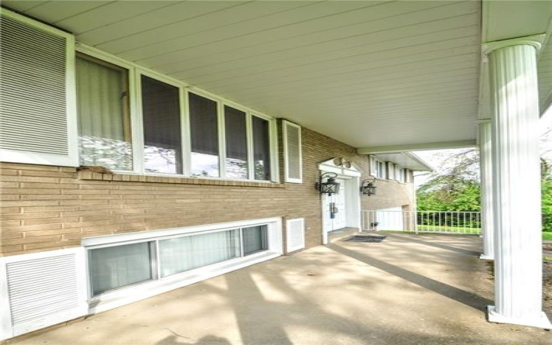 130 Fairfield Dr, Monessen, 15062, 3 Bedrooms Bedrooms, 9 Rooms Rooms,2.1 BathroomsBathrooms,Residential,For Sale,Fairfield Dr,1700824