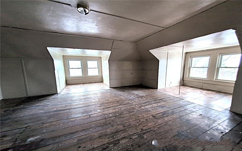 43 Mifflin Avenue, Uniontown, 15401, 4 Bedrooms Bedrooms, 7 Rooms Rooms,2 BathroomsBathrooms,Residential,For Sale,Mifflin Avenue,1700990