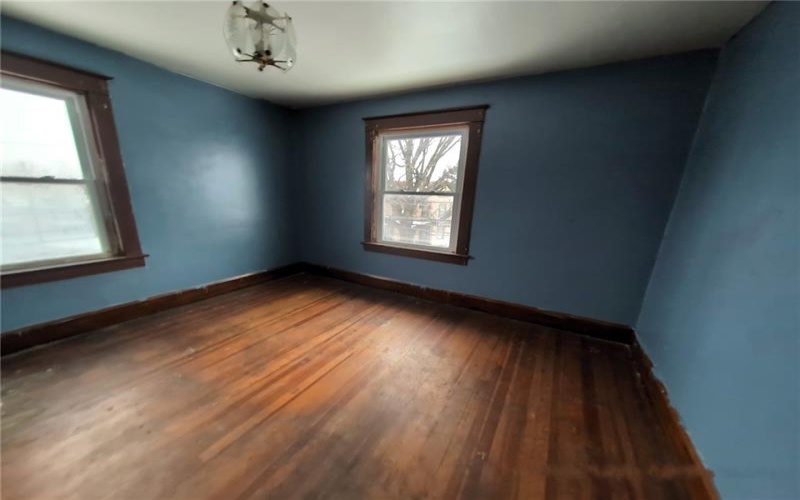 43 Mifflin Avenue, Uniontown, 15401, 4 Bedrooms Bedrooms, 7 Rooms Rooms,2 BathroomsBathrooms,Residential,For Sale,Mifflin Avenue,1700990