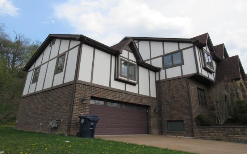 1015 Noble Pine Court, Trafford, 15085, 4 Bedrooms Bedrooms, 10 Rooms Rooms,2.1 BathroomsBathrooms,Residential,For Sale,Noble Pine Court,1698249