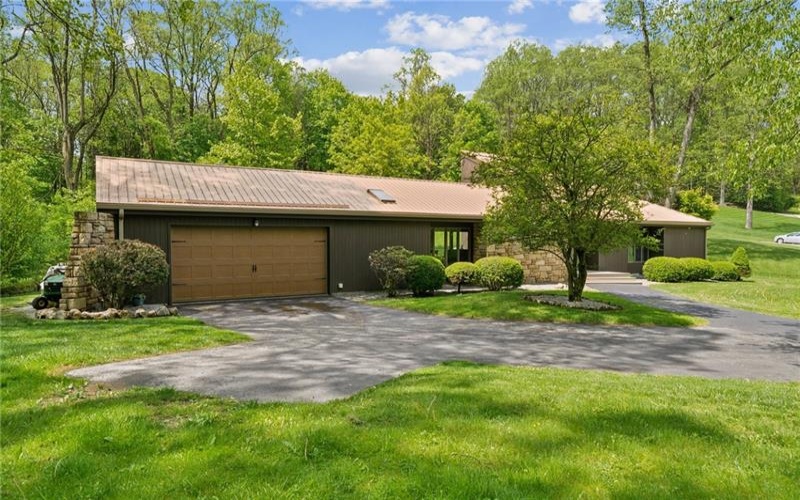 167 Regency Dr, Uniontown, 15401, 3 Bedrooms Bedrooms, 6 Rooms Rooms,2 BathroomsBathrooms,Residential,For Sale,Regency Dr,1700512