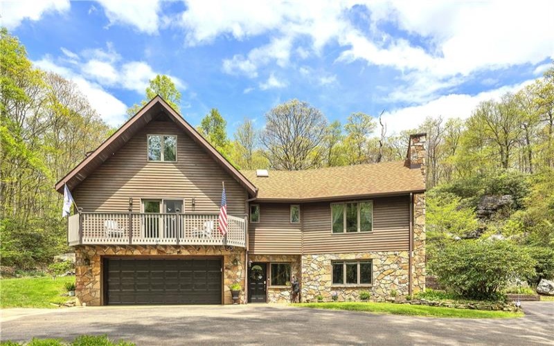 2847 National Pike, Uniontown, 15421, 3 Bedrooms Bedrooms, 9 Rooms Rooms,2 BathroomsBathrooms,Residential,For Sale,National Pike,1700648