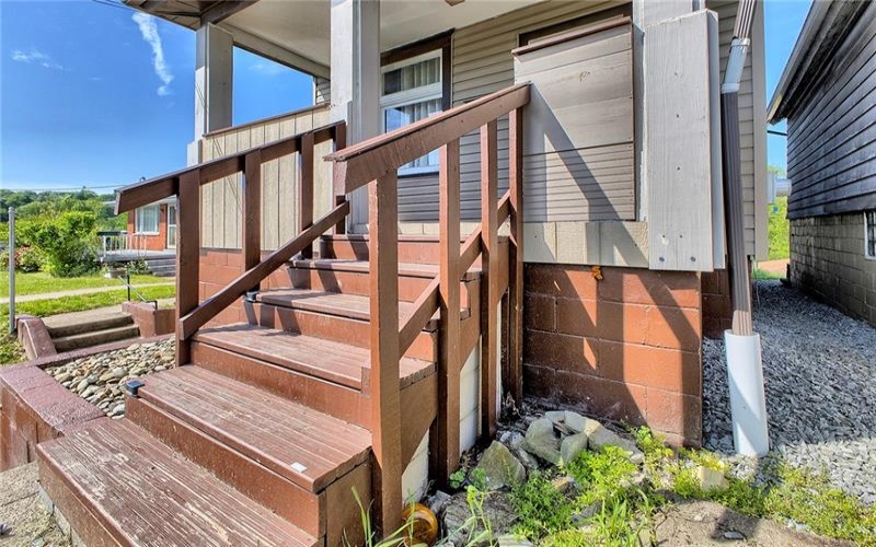 1929 Highland Avenue, Greensburg, 15601, 3 Bedrooms Bedrooms, 7 Rooms Rooms,2.1 BathroomsBathrooms,Residential,For Sale,Highland Avenue,1700724