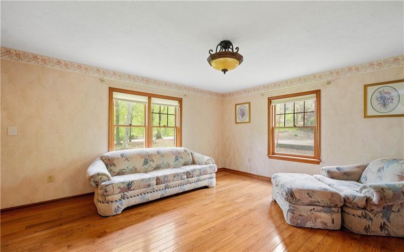 297 Alamae Lakes Road, Washington, 15301, 4 Bedrooms Bedrooms, 14 Rooms Rooms,2.2 BathroomsBathrooms,Residential,For Sale,Alamae Lakes Road,1700831