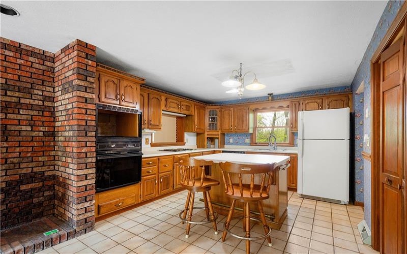 297 Alamae Lakes Road, Washington, 15301, 4 Bedrooms Bedrooms, 14 Rooms Rooms,2.2 BathroomsBathrooms,Residential,For Sale,Alamae Lakes Road,1700831