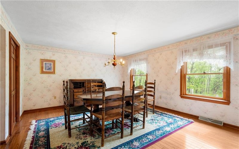 297 Alamae Lakes Road, Washington, 15301, 4 Bedrooms Bedrooms, 14 Rooms Rooms,2.2 BathroomsBathrooms,Residential,For Sale,Alamae Lakes Road,1700831