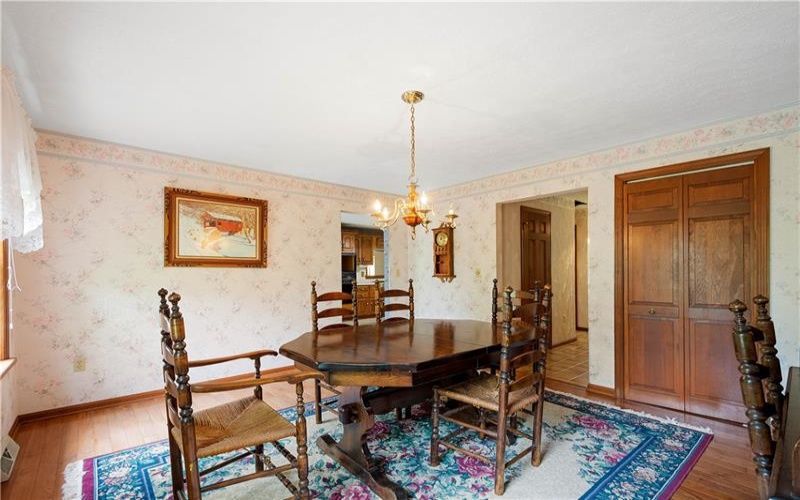 297 Alamae Lakes Road, Washington, 15301, 4 Bedrooms Bedrooms, 14 Rooms Rooms,2.2 BathroomsBathrooms,Residential,For Sale,Alamae Lakes Road,1700831