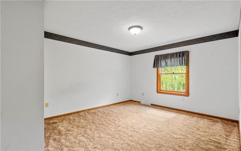 297 Alamae Lakes Road, Washington, 15301, 4 Bedrooms Bedrooms, 14 Rooms Rooms,2.2 BathroomsBathrooms,Residential,For Sale,Alamae Lakes Road,1700831