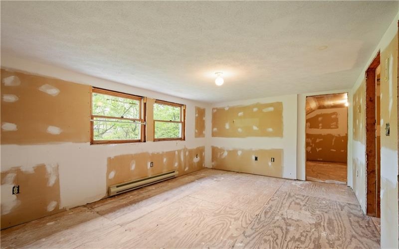 297 Alamae Lakes Road, Washington, 15301, 4 Bedrooms Bedrooms, 14 Rooms Rooms,2.2 BathroomsBathrooms,Residential,For Sale,Alamae Lakes Road,1700831
