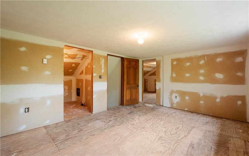297 Alamae Lakes Road, Washington, 15301, 4 Bedrooms Bedrooms, 14 Rooms Rooms,2.2 BathroomsBathrooms,Residential,For Sale,Alamae Lakes Road,1700831