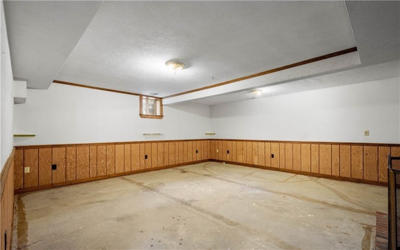 297 Alamae Lakes Road, Washington, 15301, 4 Bedrooms Bedrooms, 14 Rooms Rooms,2.2 BathroomsBathrooms,Residential,For Sale,Alamae Lakes Road,1700831
