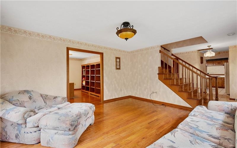 297 Alamae Lakes Road, Washington, 15301, 4 Bedrooms Bedrooms, 14 Rooms Rooms,2.2 BathroomsBathrooms,Residential,For Sale,Alamae Lakes Road,1700831